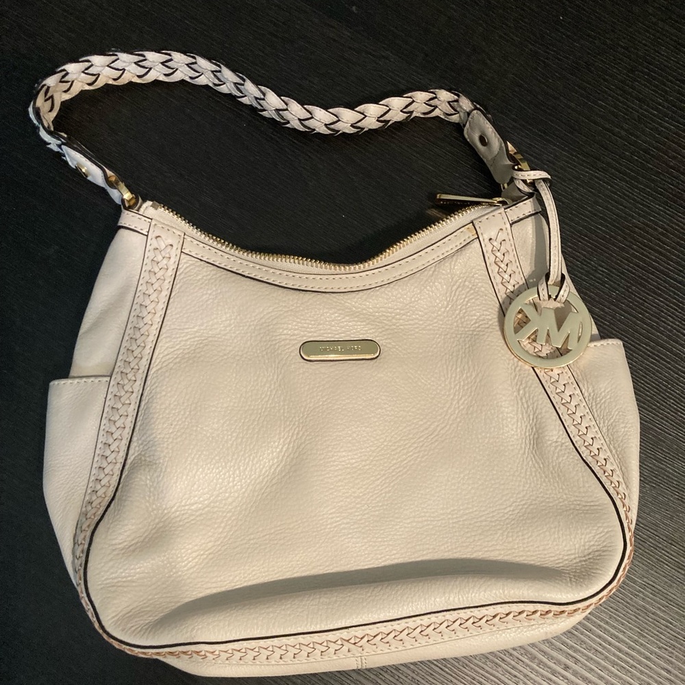 Michael Kors Women Leather Pink shoulder bag